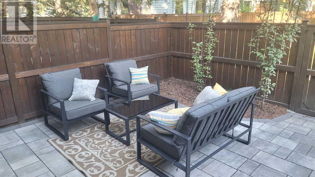 Single Family House 4 Level for Sale in  Point Mckay Grove NW Point McKay Calgary 
