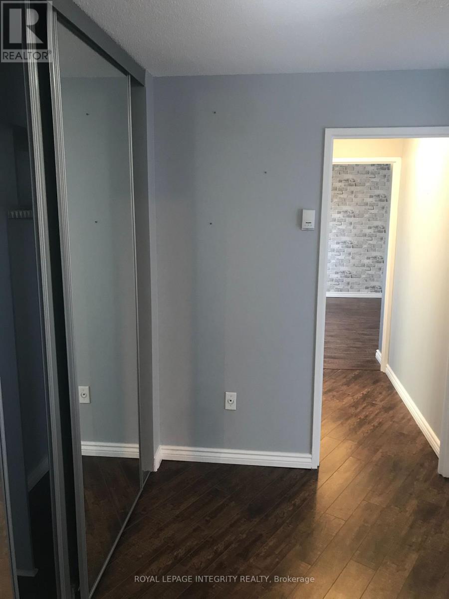 Photo 10 of 815 20 Chesterton Drive, Ottawa ON