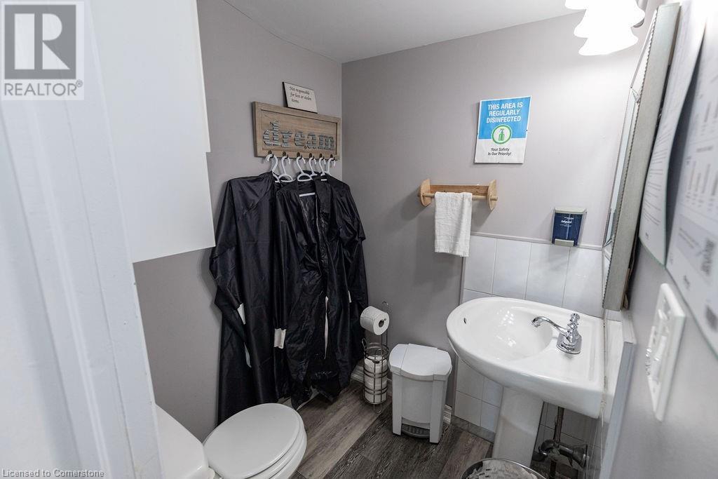 Photo 13 of 664 Upper James Street, Hamilton ON