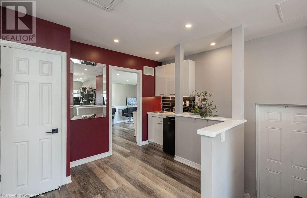 Photo 14 of 664 Upper James Street, Hamilton ON