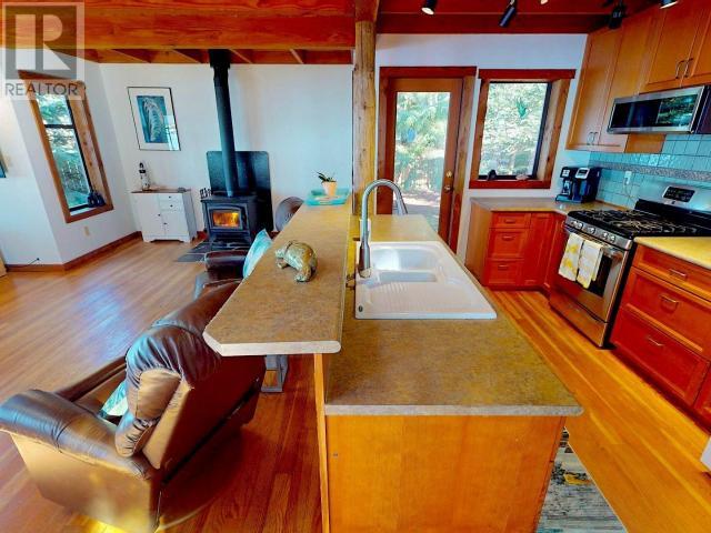 1147 SUNSET TRAIL, Savary Island