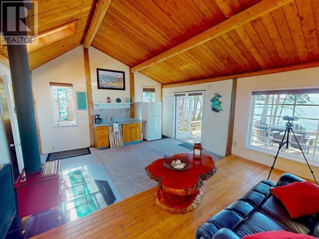 1147 SUNSET TRAIL, Savary Island