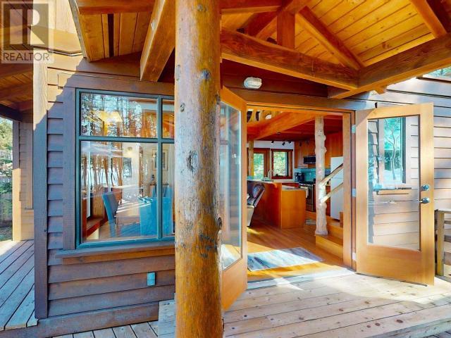 1147 SUNSET TRAIL, Savary Island