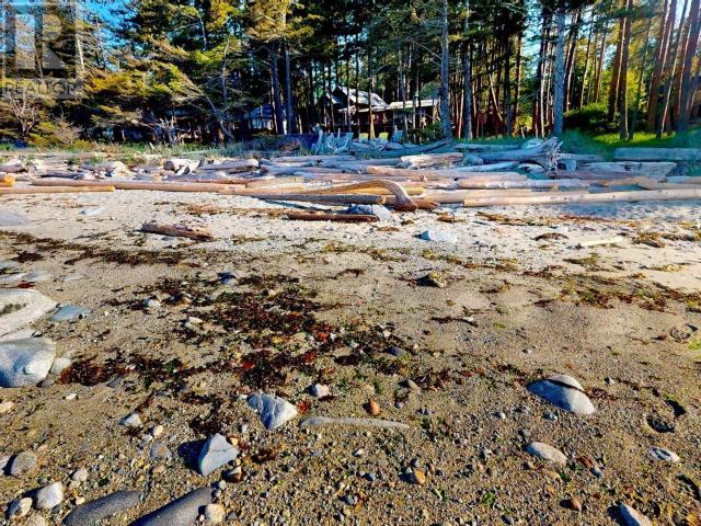 1147 SUNSET TRAIL, Savary Island
