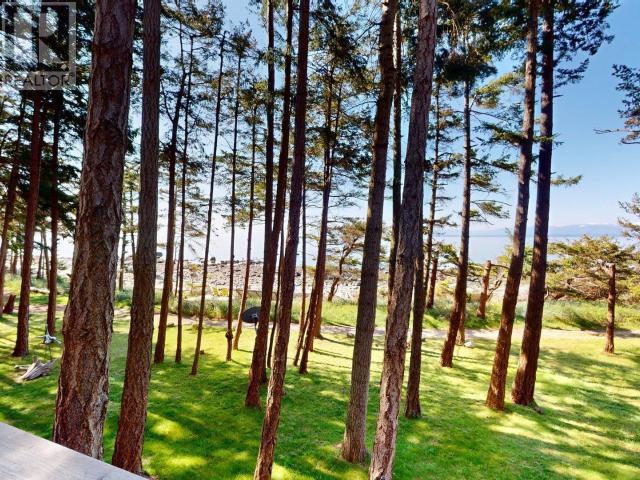 1147 SUNSET TRAIL, Savary Island