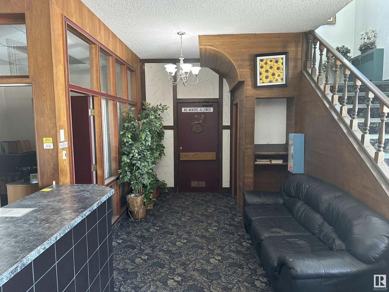 Photo 11 of 5011 50 St, Barrhead AB