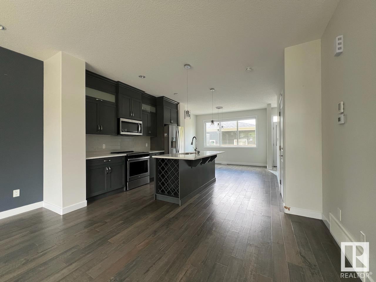 Photo 9 of 10574 62 Av Nw, Edmonton AB