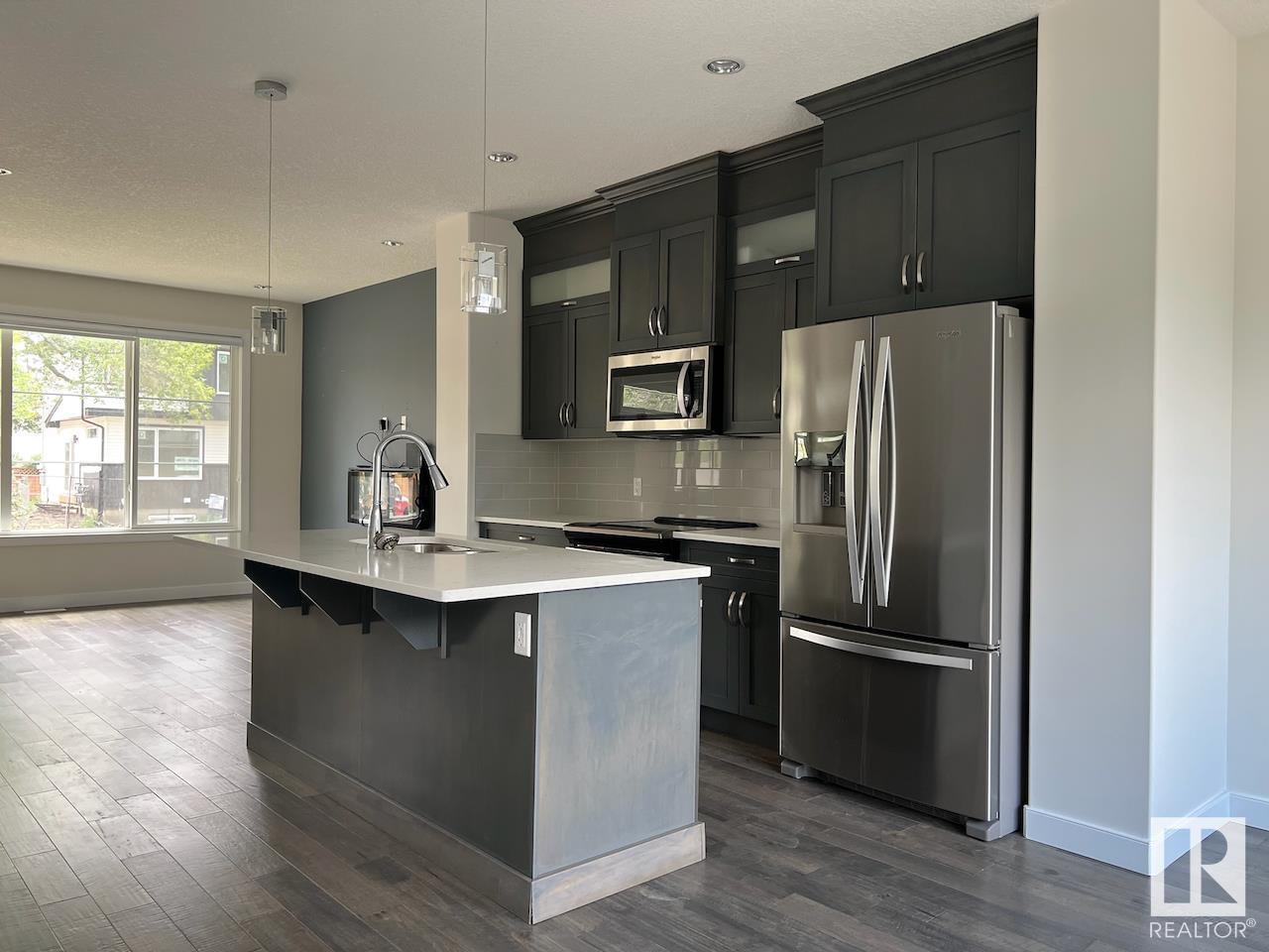 Photo 2 of 10574 62 Av Nw, Edmonton AB