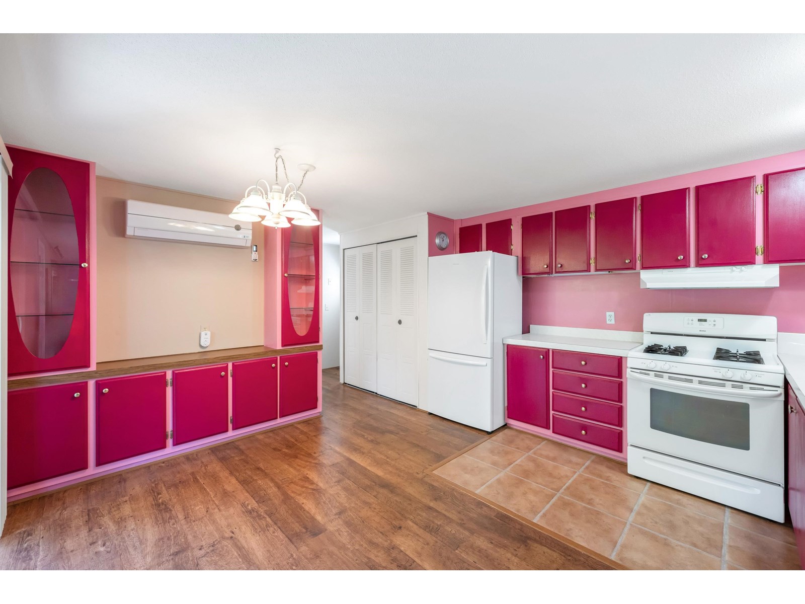 Photo 9 of 47 2315 198 Street, Langley BC