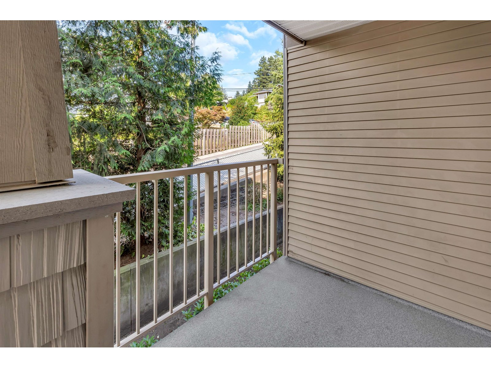 Photo 12 of 209 2515 Park Drive, Abbotsford BC