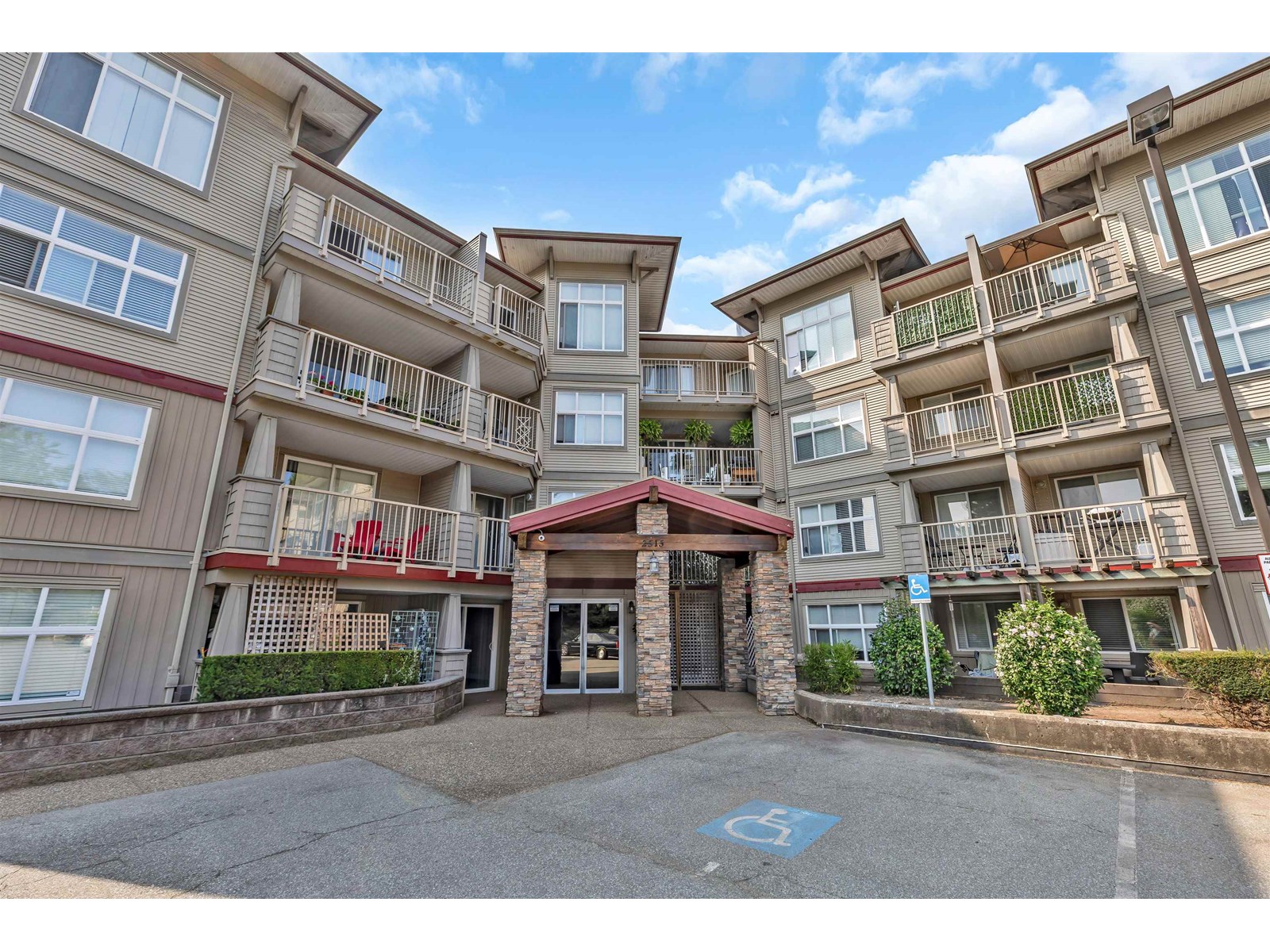 Photo 14 of 209 2515 Park Drive, Abbotsford BC
