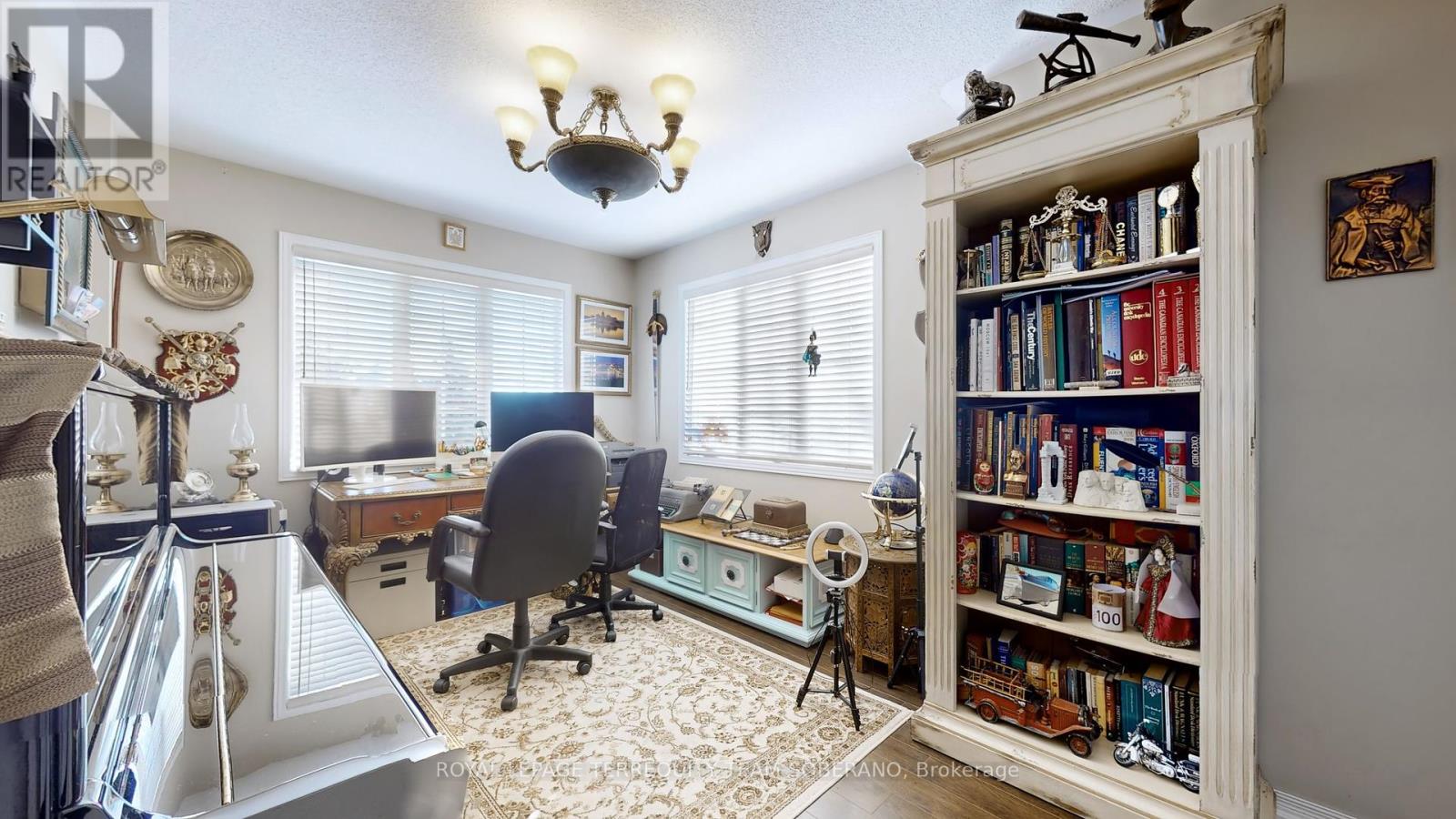 Photo 25 of 90 Vanguard Road, Vaughan ON