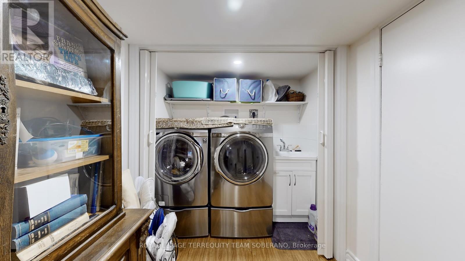 Photo 36 of 90 Vanguard Road, Vaughan ON