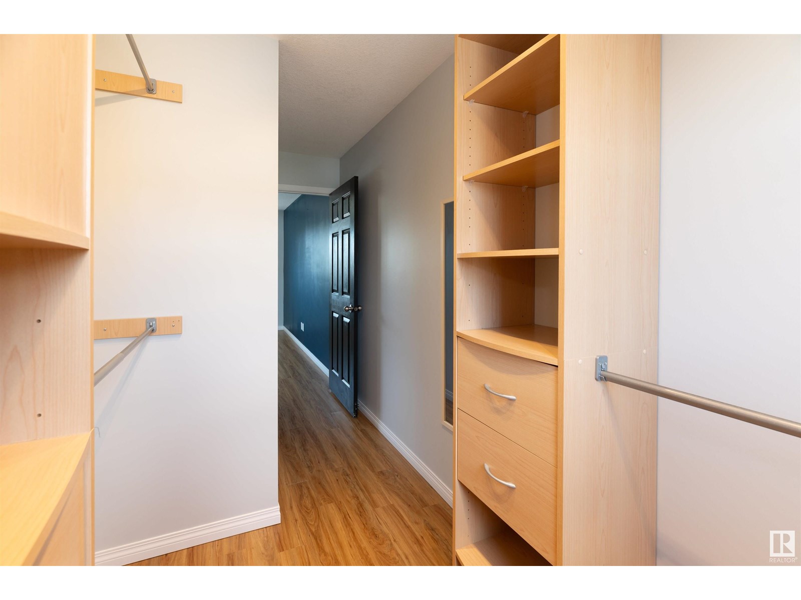 Photo 13 of 3729 138 A Av Nw, Edmonton AB
