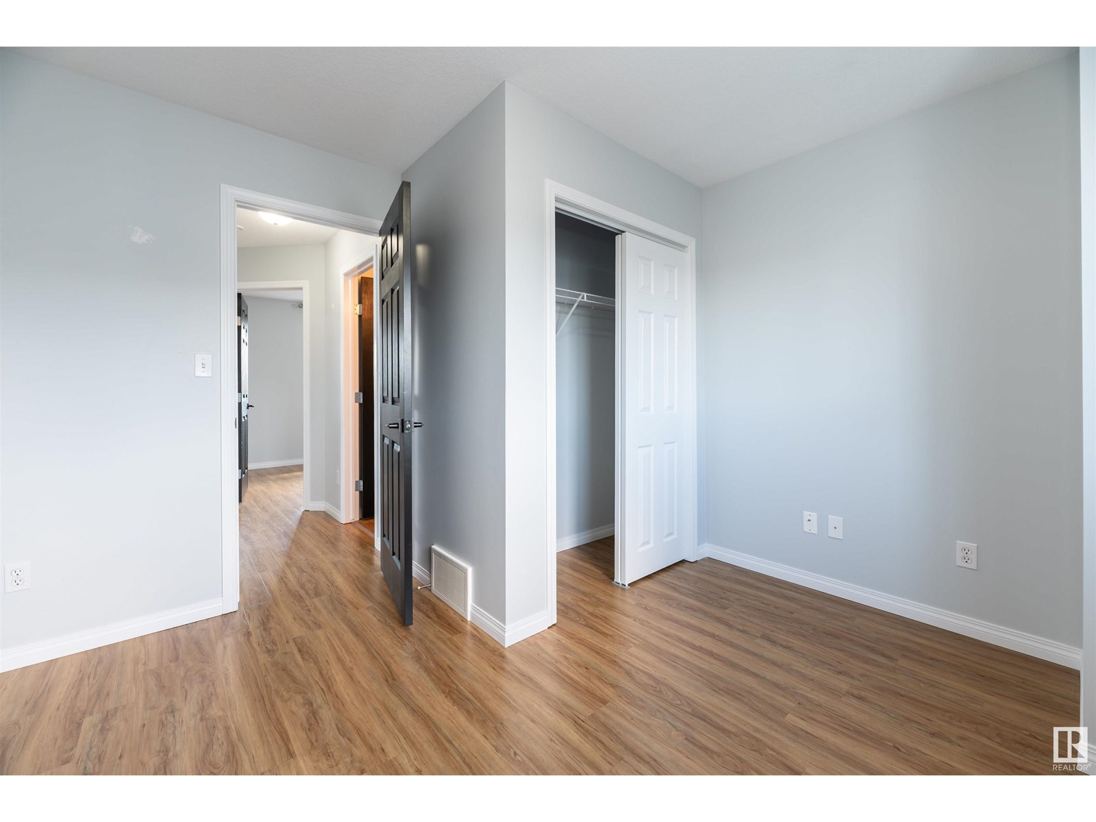 Photo 19 of 3729 138 A Av Nw, Edmonton AB