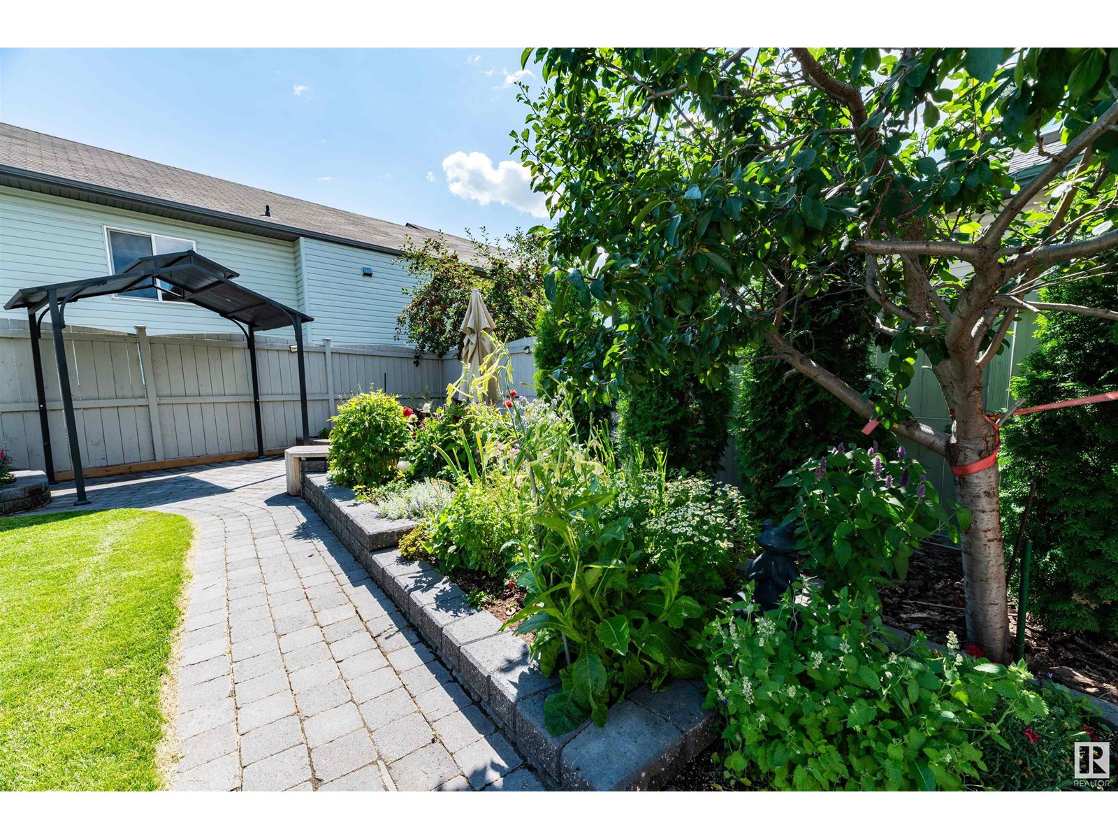 Photo 29 of 3729 138 A Av Nw, Edmonton AB