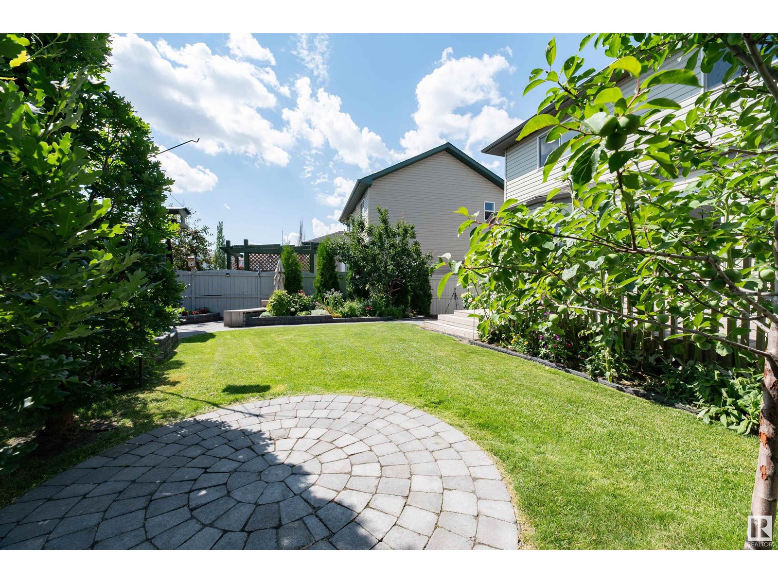 Photo 33 of 3729 138 A Av Nw, Edmonton AB