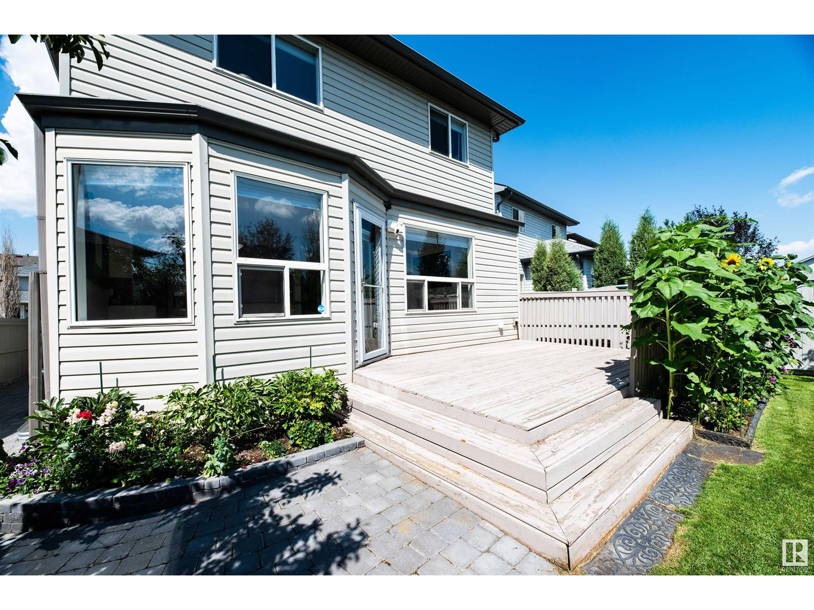 Photo 38 of 3729 138 A Av Nw, Edmonton AB