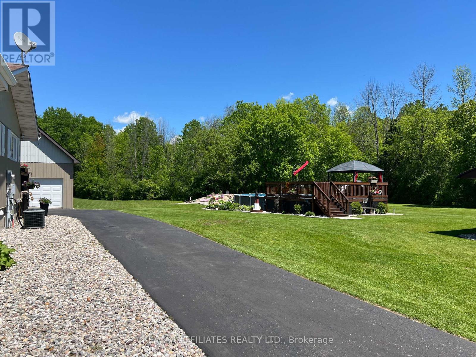 Photo 33 of 157 Perth Street, Rideau Lakes ON