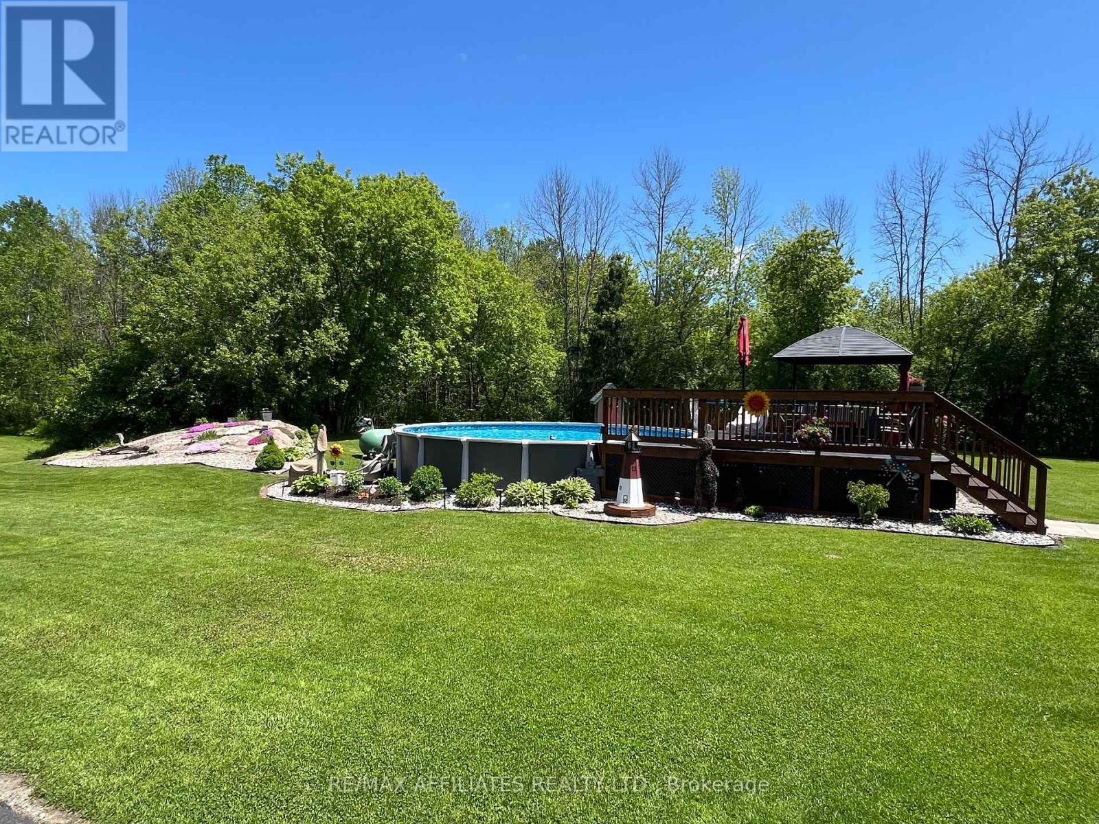 Photo 36 of 157 Perth Street, Rideau Lakes ON