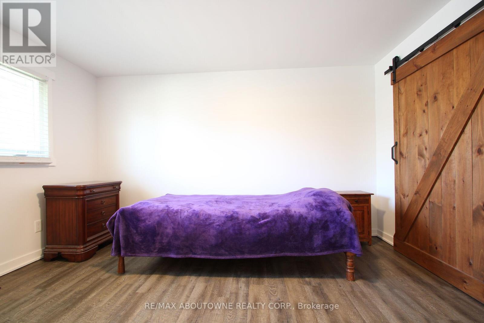 Photo 41 of 626 Cape Avenue, Burlington ON
