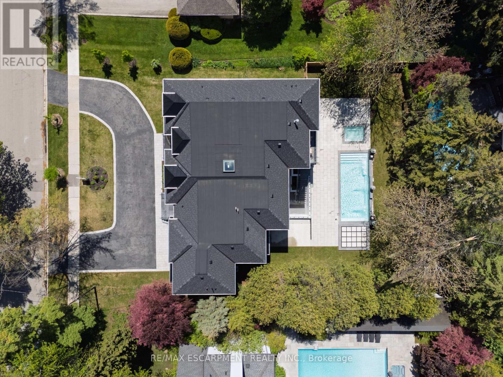 Photo 49 of 2110 Stonehouse Crescent, Mississauga ON