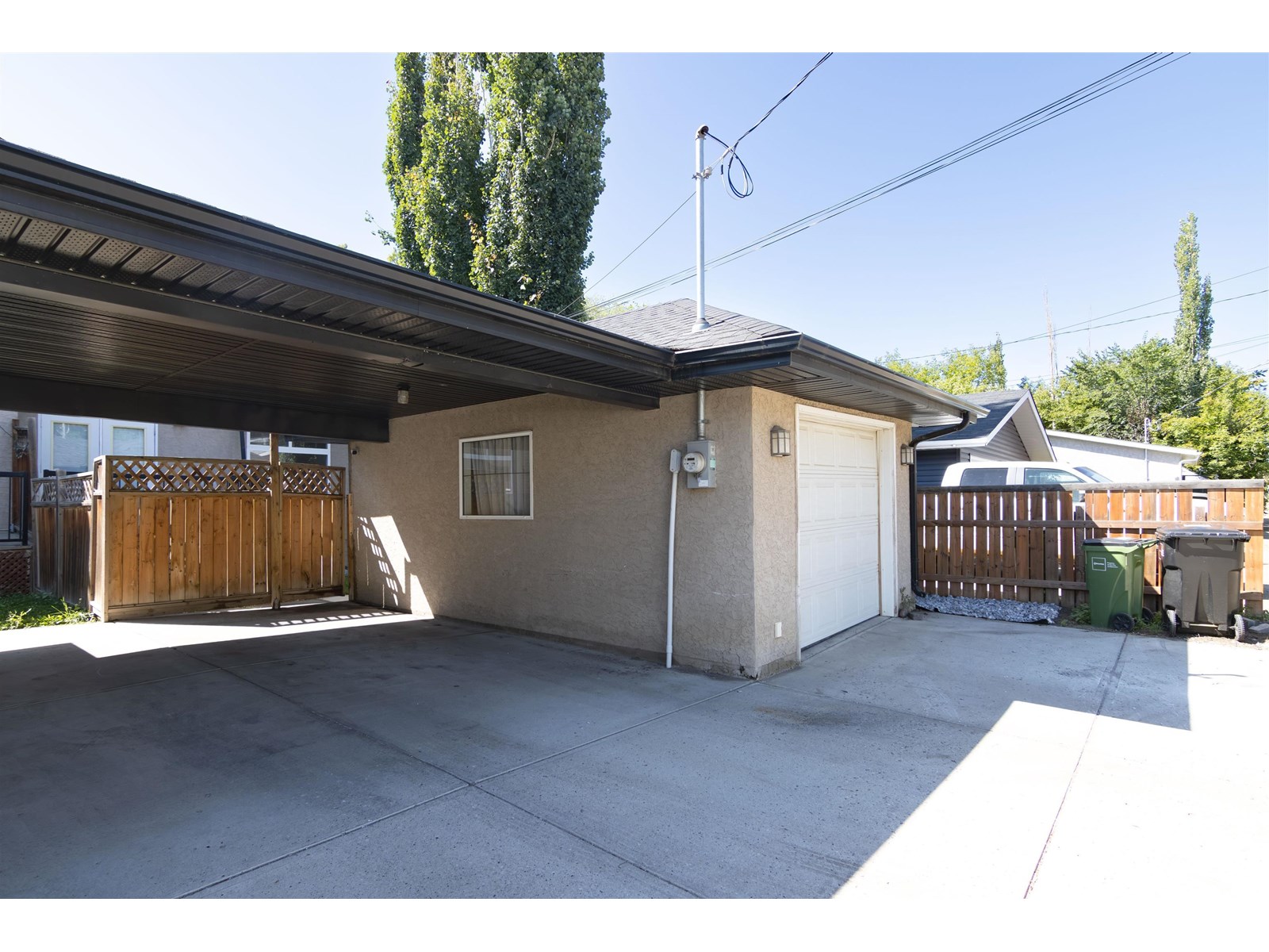 Photo 41 of 9217 92 St Nw, Edmonton AB