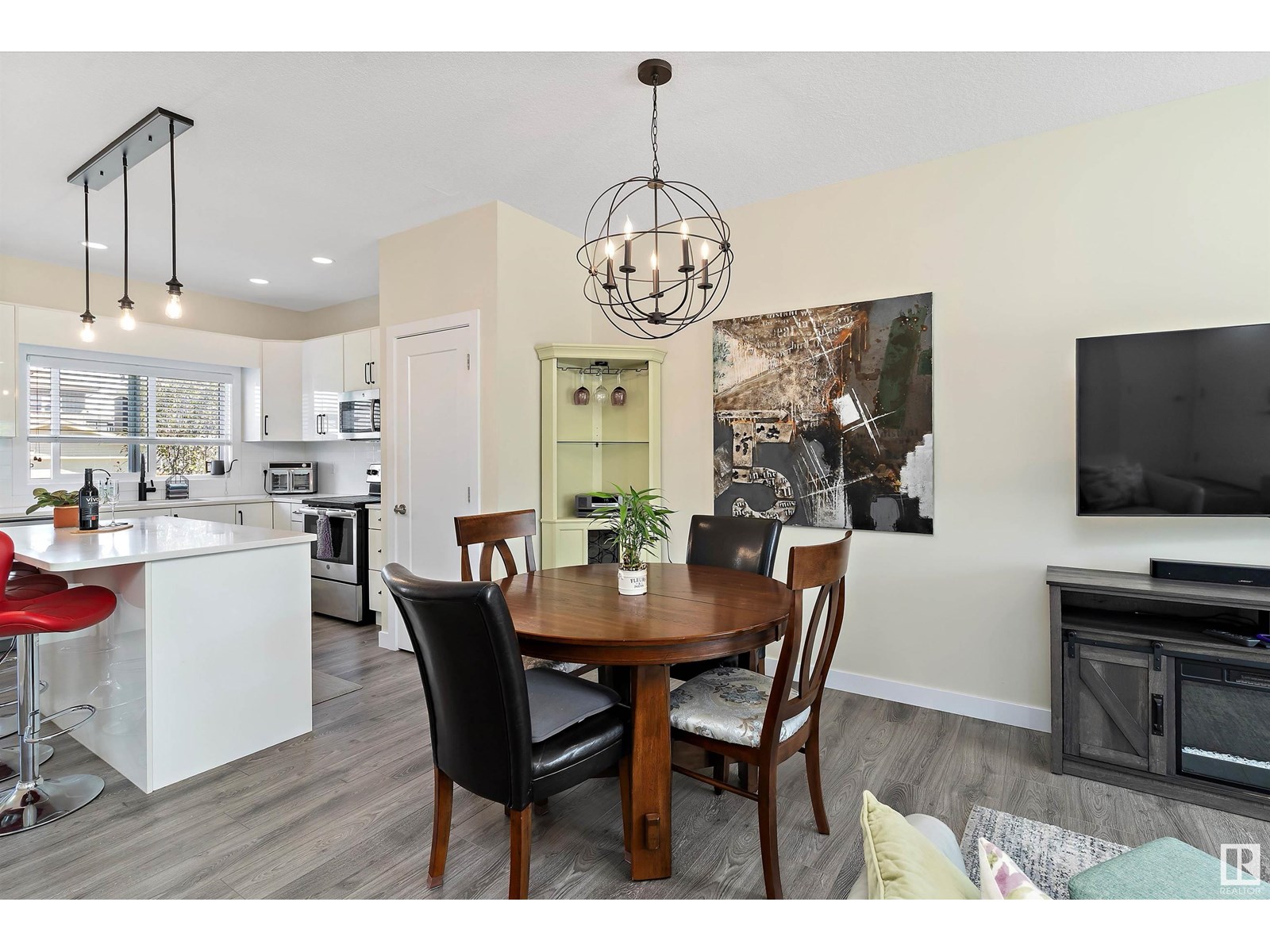 Photo 9 of 3817 Weidle Cr Sw, Edmonton AB