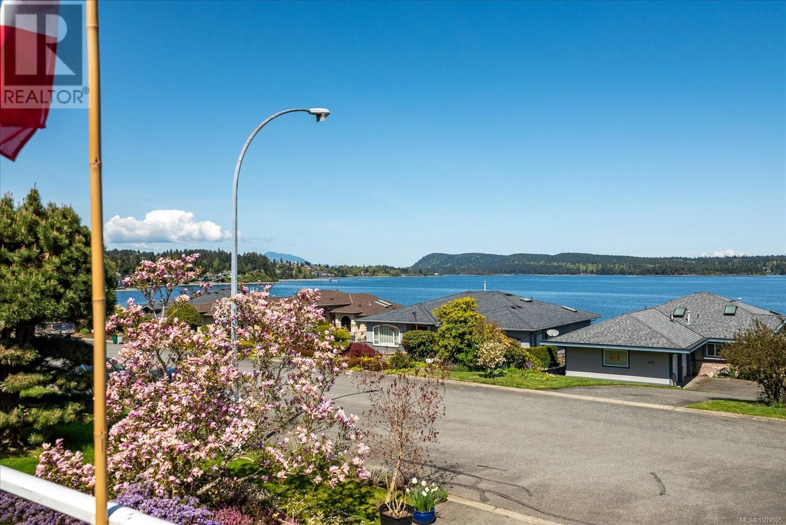 432 Blair Pl, Ladysmith