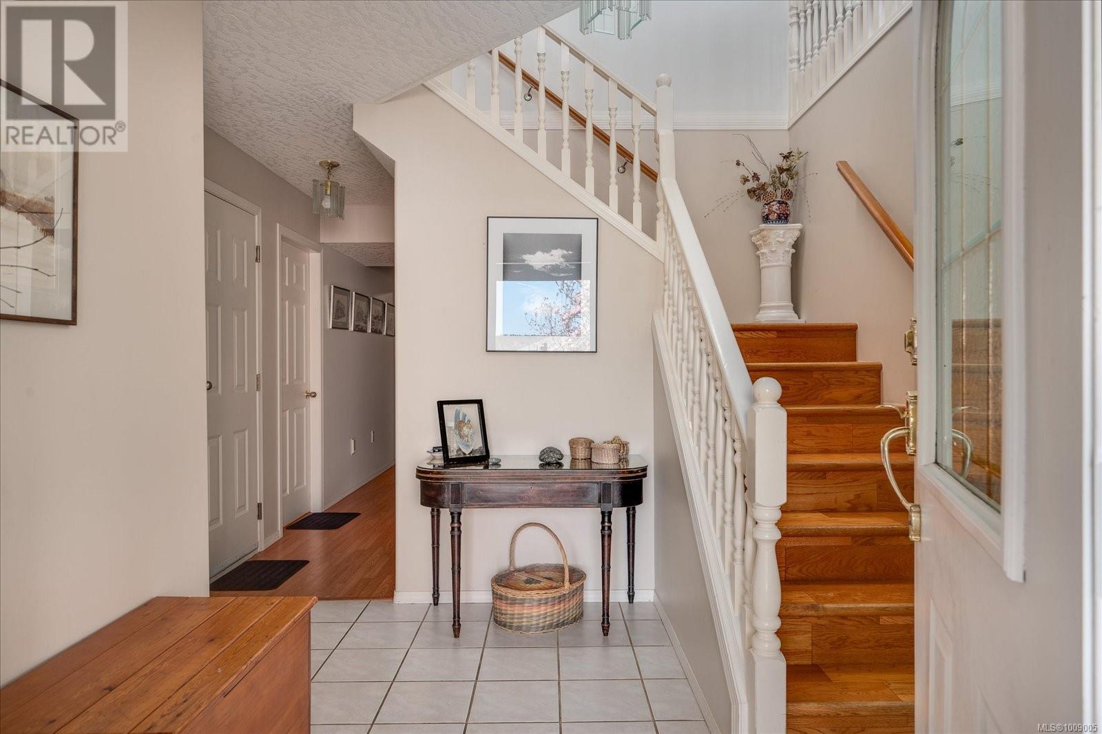 432 Blair Pl, Ladysmith