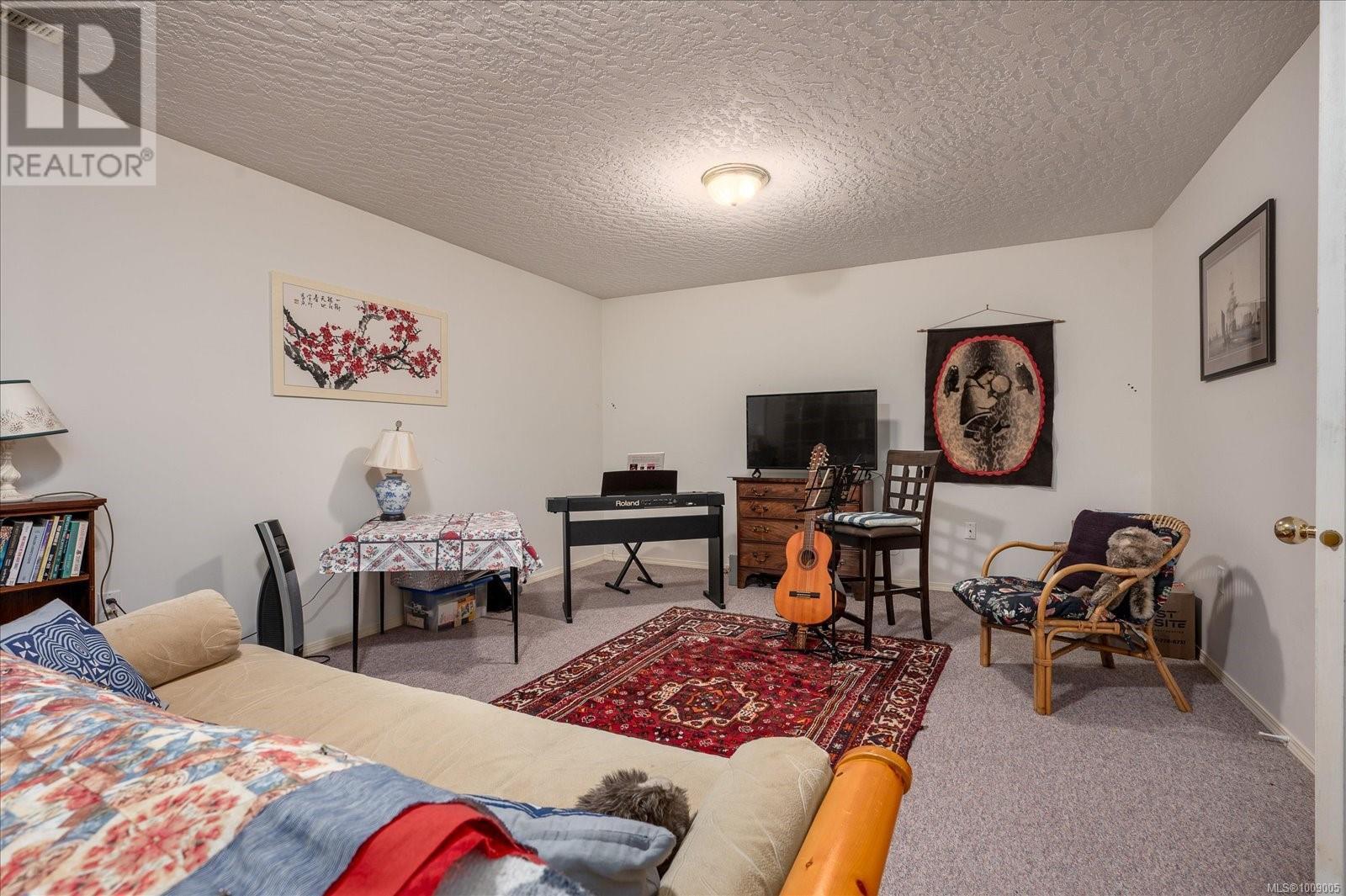 432 Blair Pl, Ladysmith