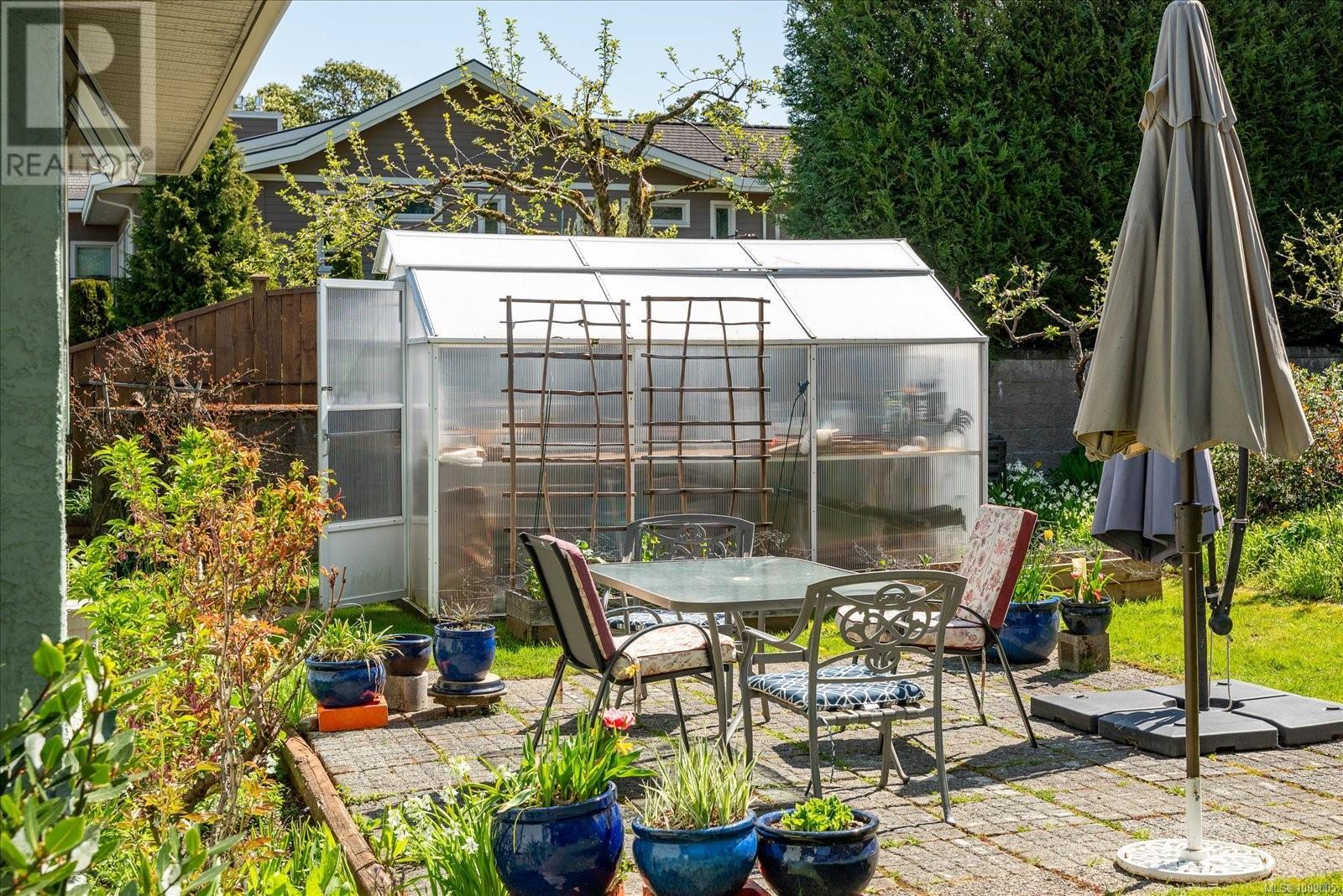 432 Blair Pl, Ladysmith