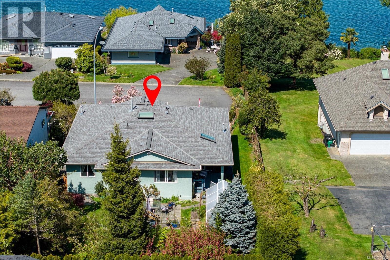 432 Blair Pl, Ladysmith