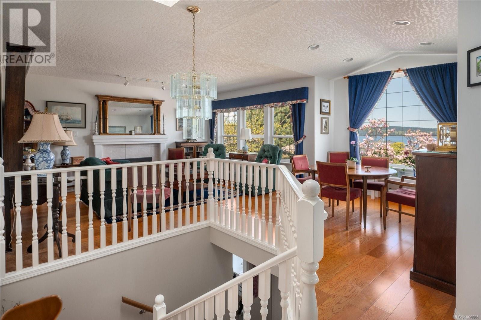432 Blair Pl, Ladysmith