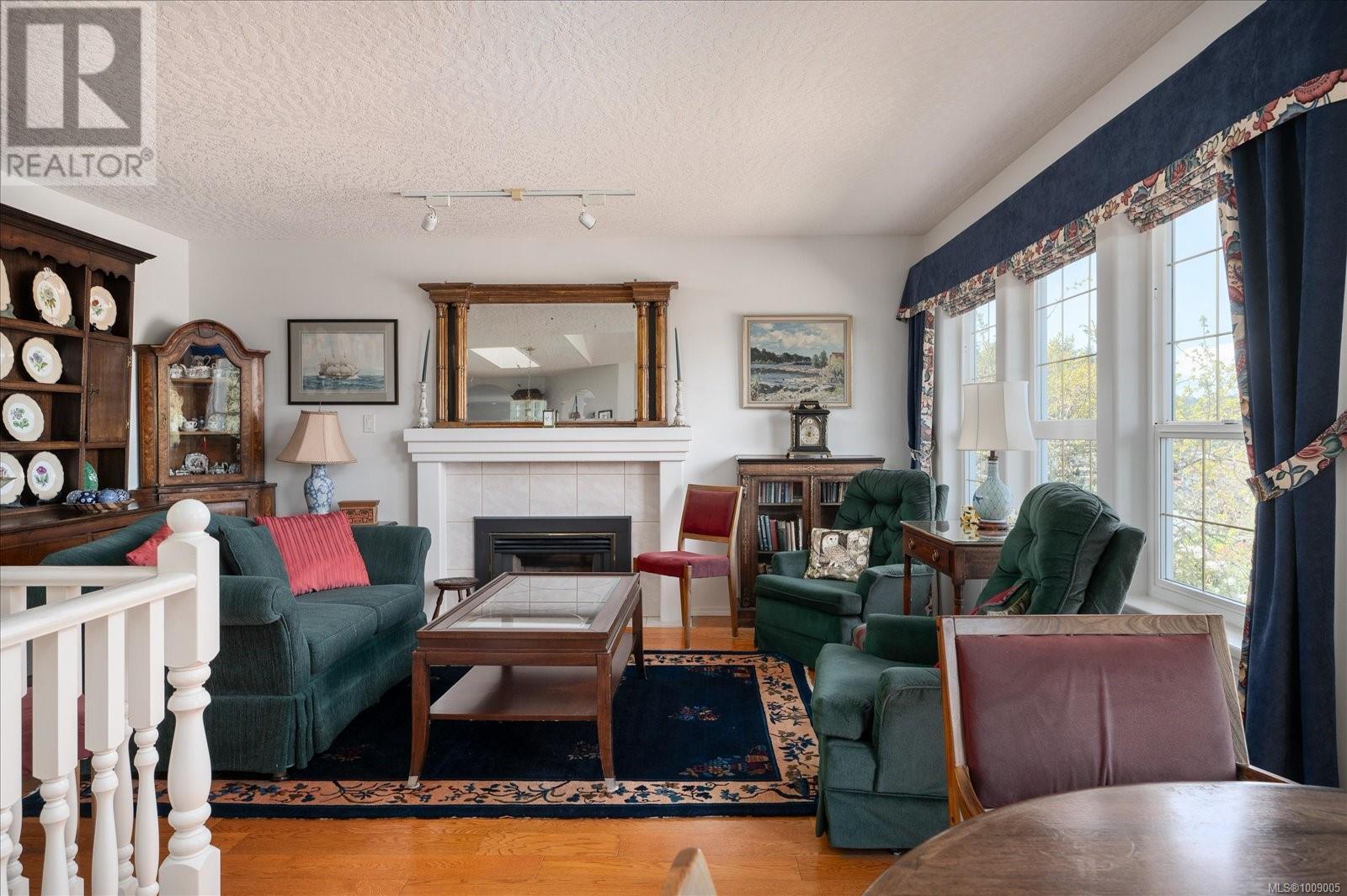432 Blair Pl, Ladysmith
