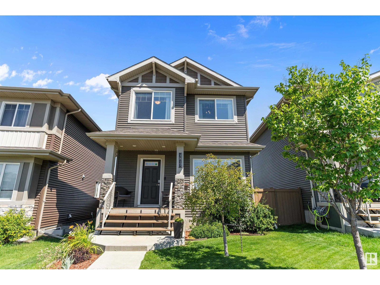 Photo 2 of 3817 Weidle Cr Sw, Edmonton AB