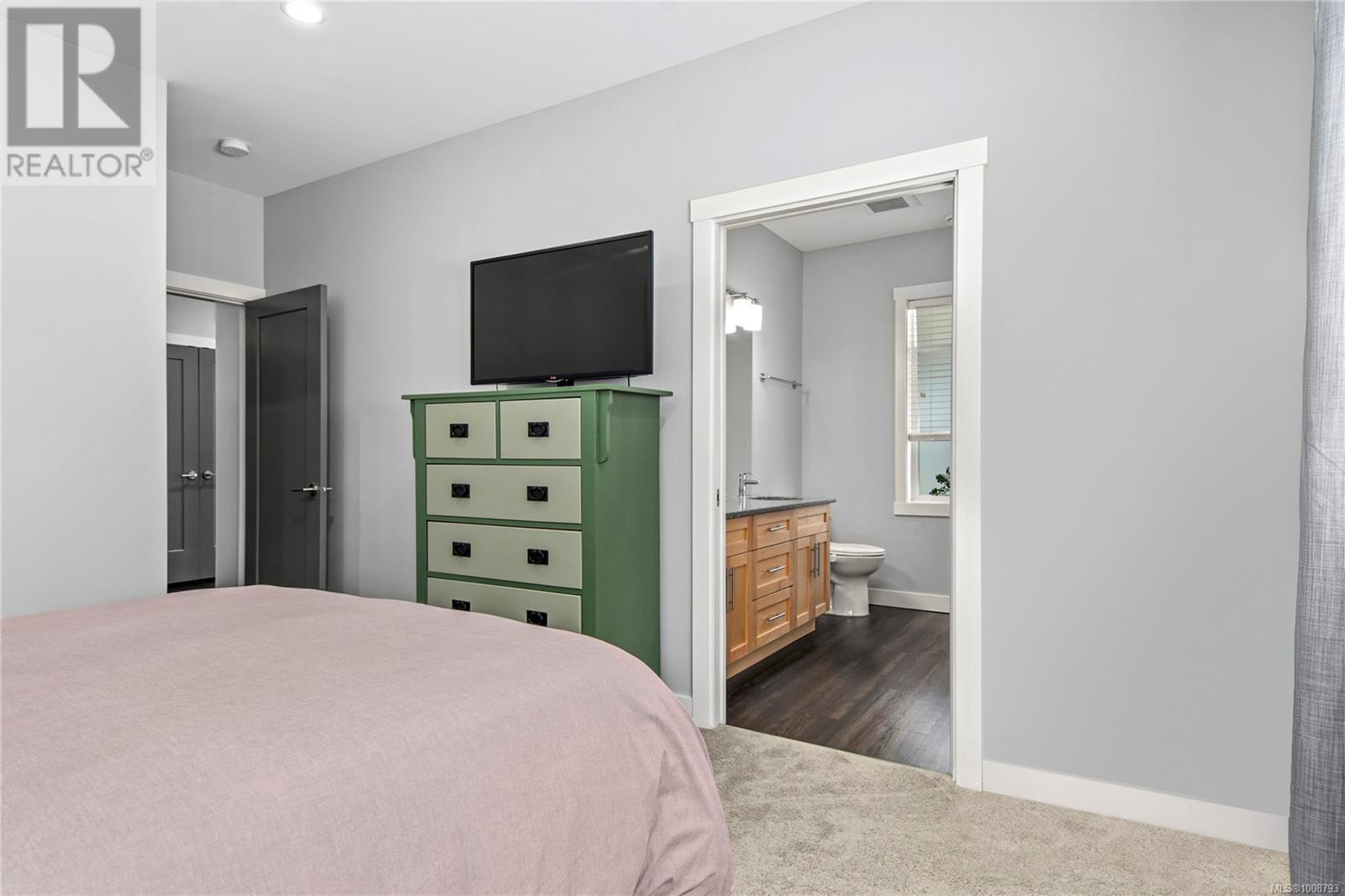 Photo 14 of 2 1580 Glen Eagle Dr, Campbell River BC