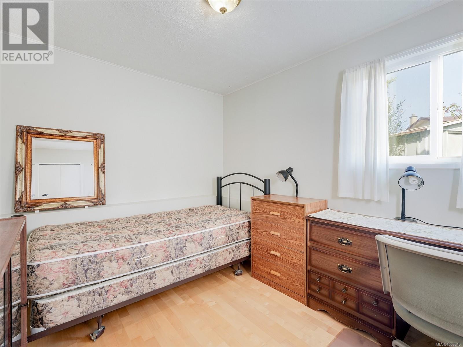 Photo 22 of 1629 Longacre Dr, Saanich BC