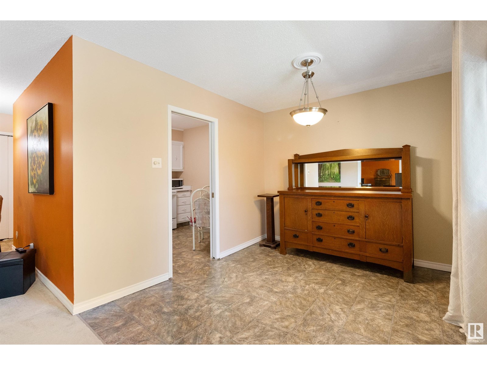 Photo 17 of 308 14810 51 Ave Nw, Edmonton AB