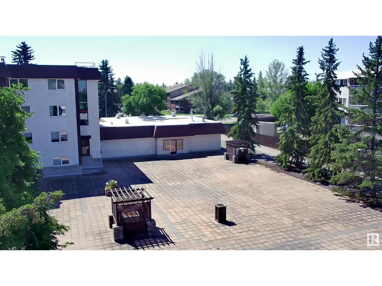 Photo 51 of 308 14810 51 Ave Nw, Edmonton AB