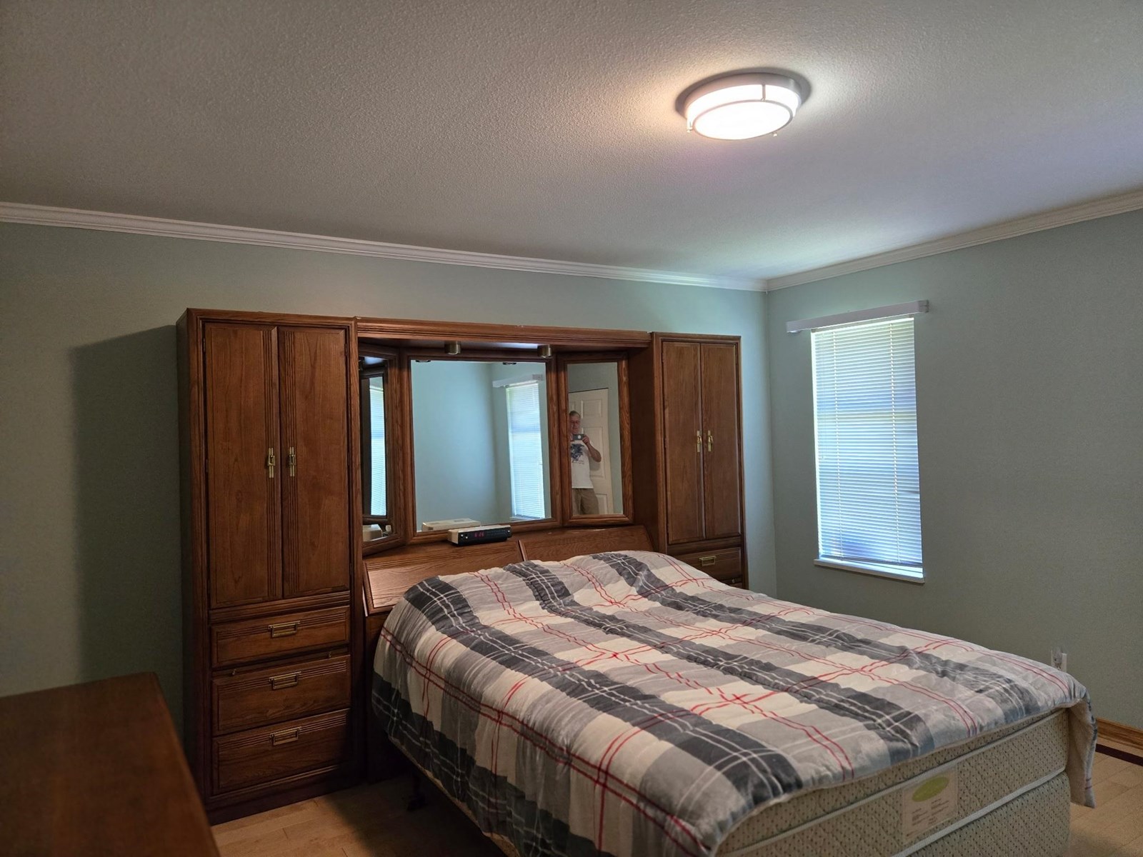 Photo 14 of 16481 86 Avenue, Surrey BC