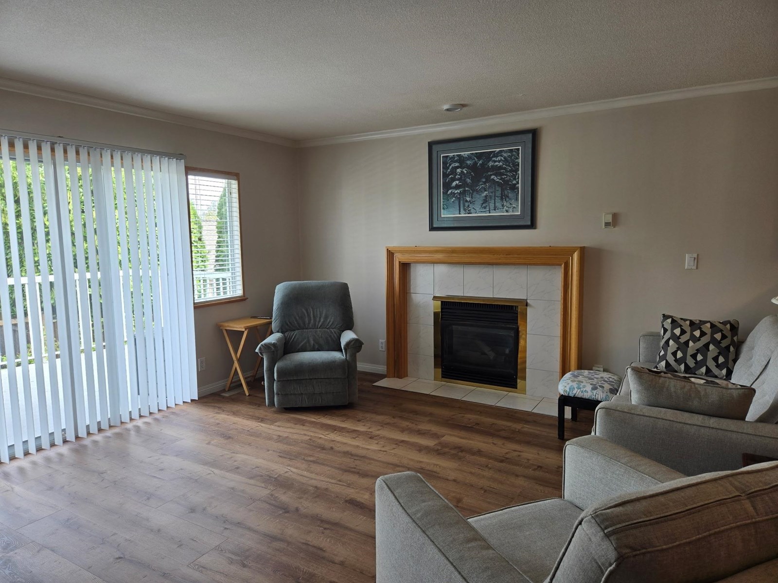 Photo 9 of 16481 86 Avenue, Surrey BC