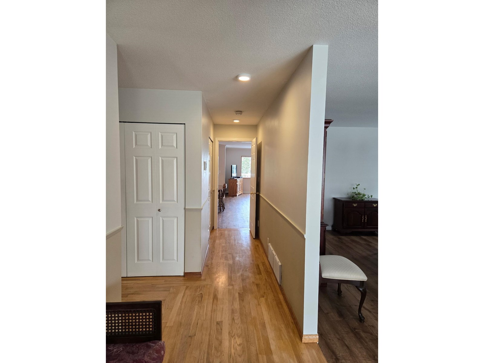 Photo 10 of 16481 86 Avenue, Surrey BC