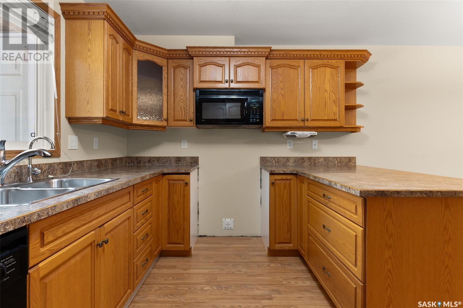 Photo 11 of 105 4525 Marigold Drive, Regina SK