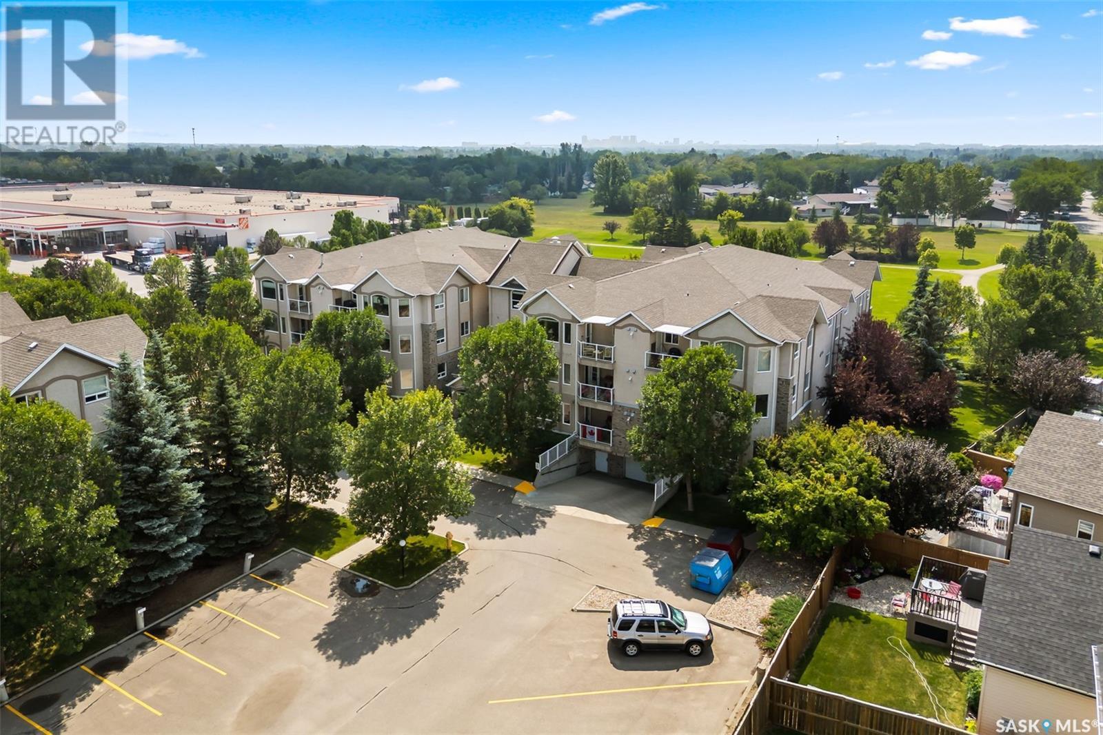 Photo 3 of 105 4525 Marigold Drive, Regina SK