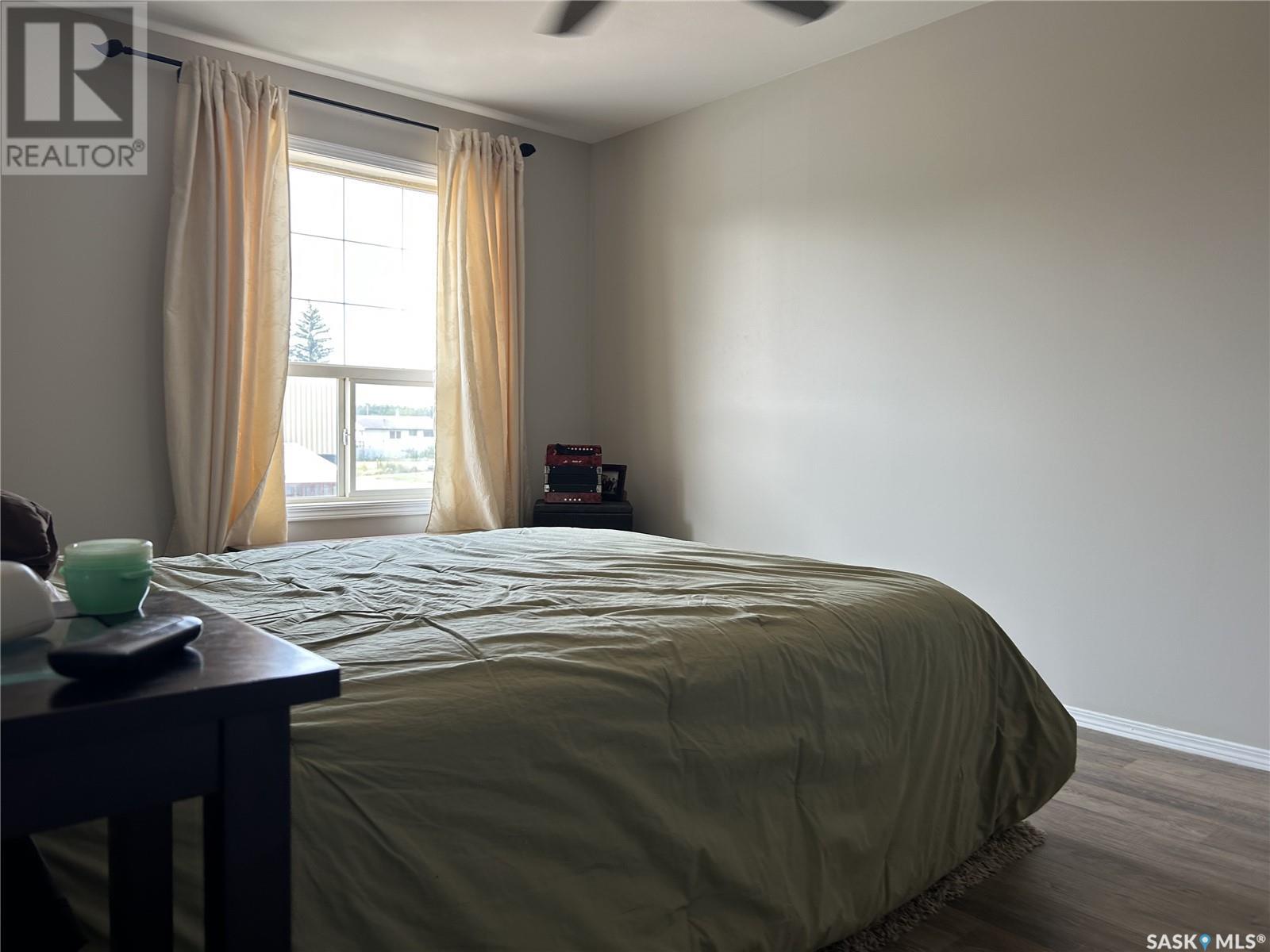 Photo 10 of 206 1112 98th Street, Tisdale SK
