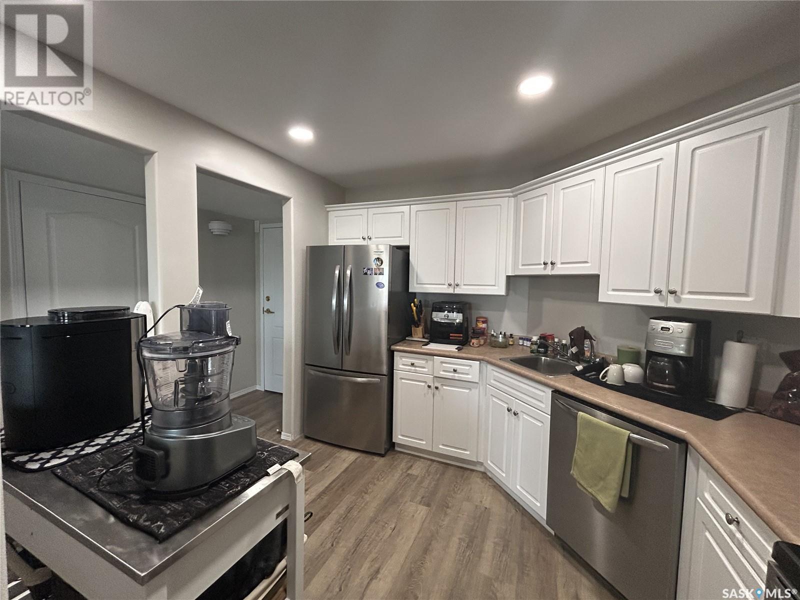 Photo 3 of 206 1112 98th Street, Tisdale SK