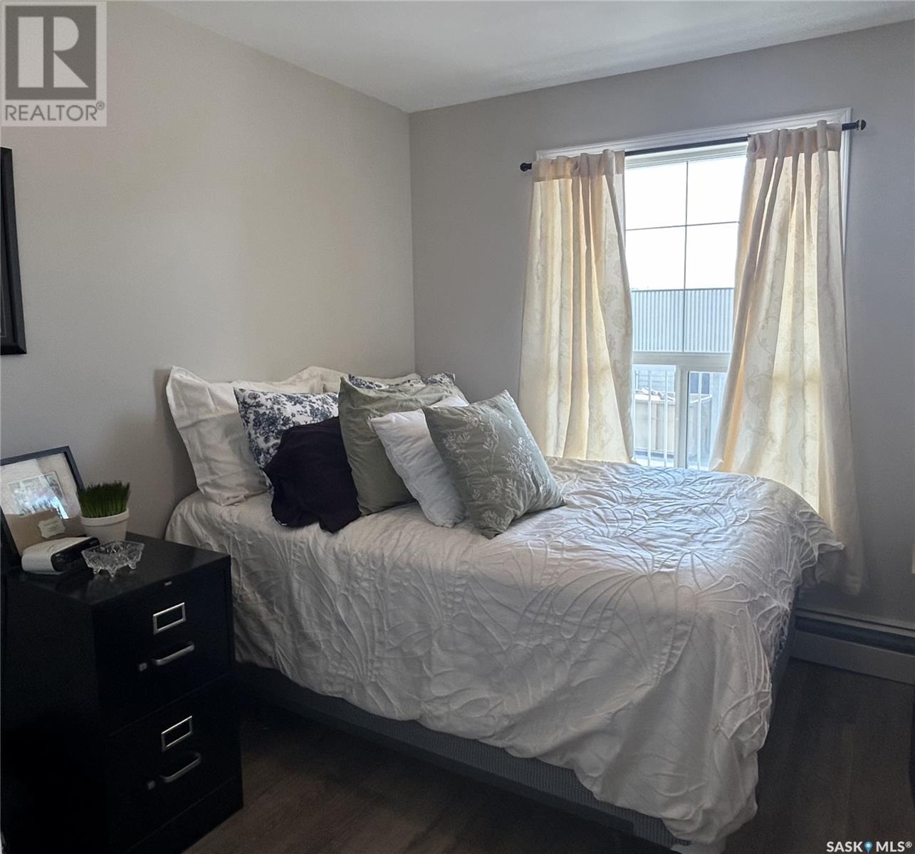 Photo 9 of 206 1112 98th Street, Tisdale SK