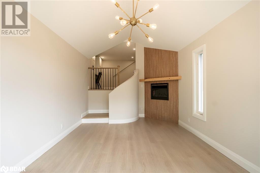 Photo 5 of 425 Codrington Street, Barrie ON