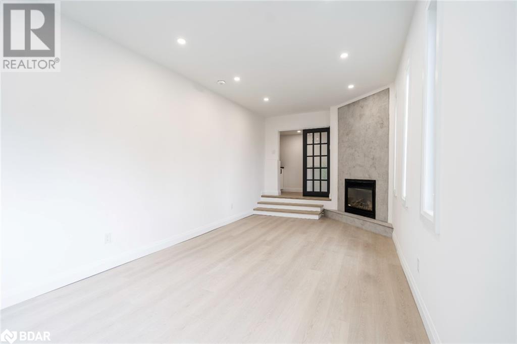 Photo 3 of 425 Codrington Street, Barrie ON